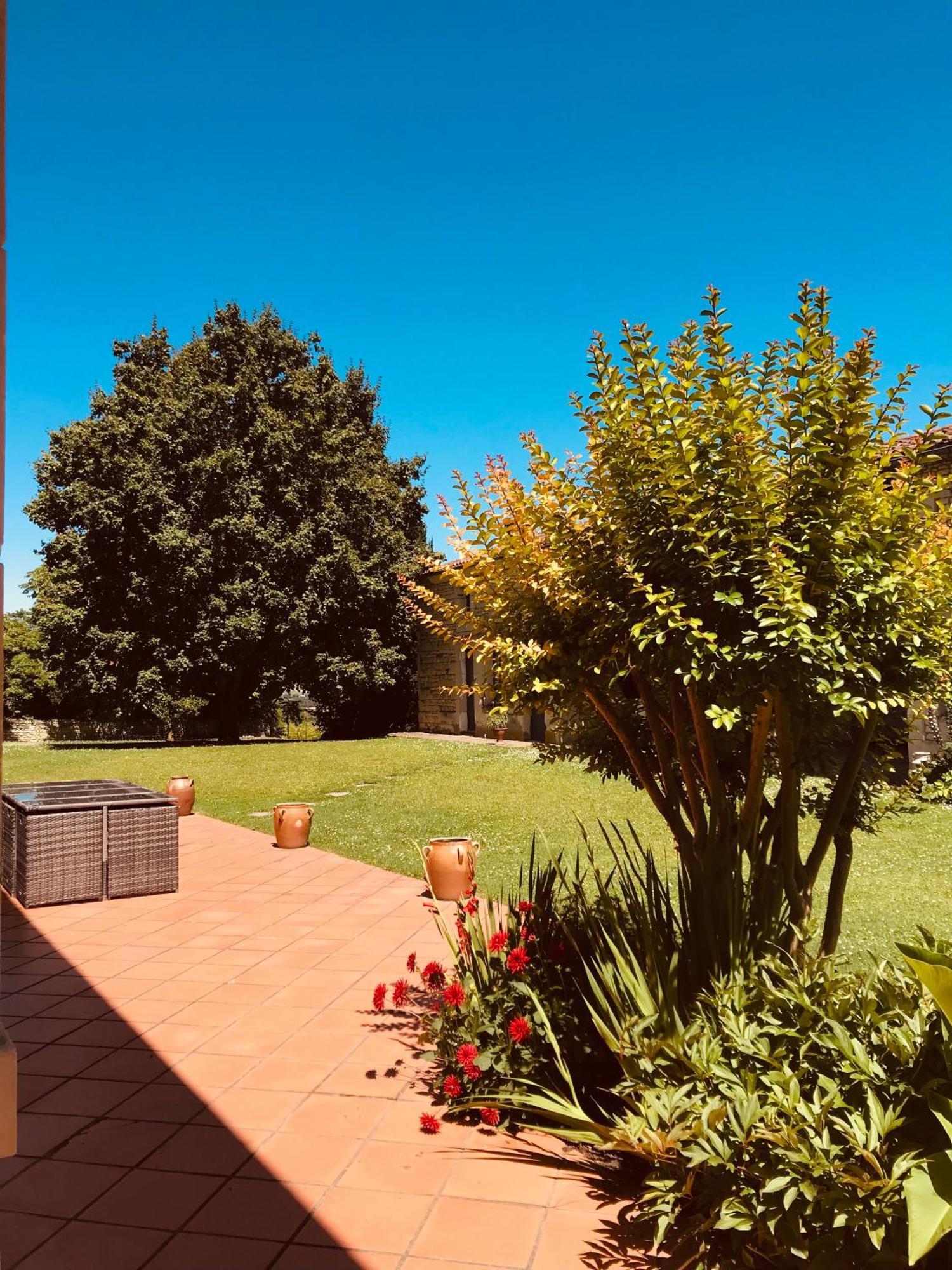 Gite Au Boom Coeur En Options Spa Et Repas Tourtenay Exterior foto